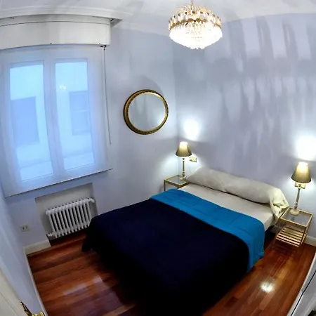 In The Centre With Bathroom Quarto em Acomodações Particulares Bilbau