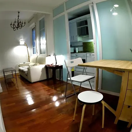 In The Centre With Bathroom Habitación en casa particular